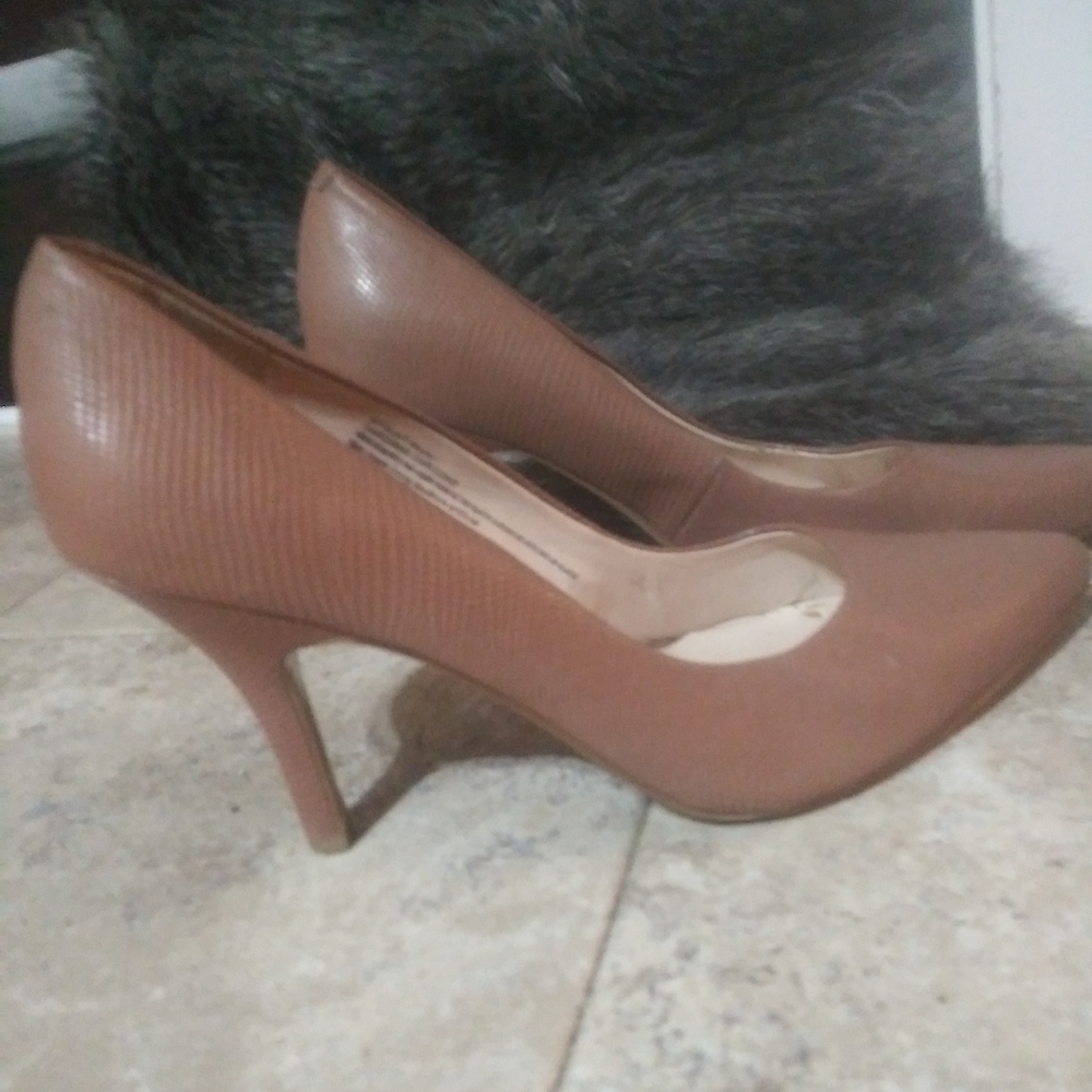 Nine West Heels like new!